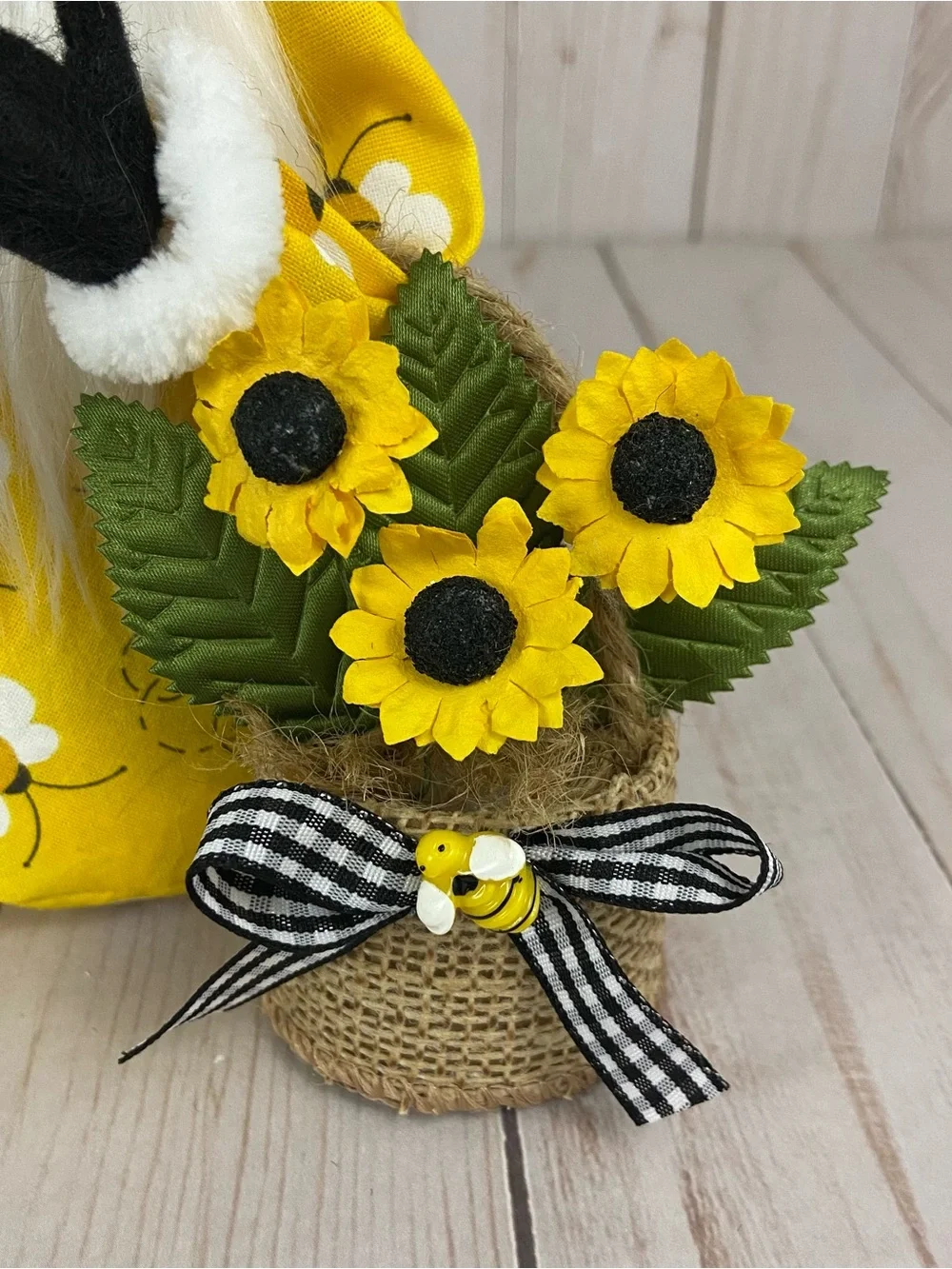 Bee Gnome w/ Sunflowers | Handmade Spring Decor - Picture 12 of 14
